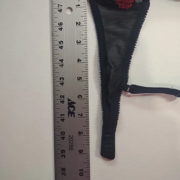 Ralph Lauren Vintage Black Lingerie Unlined Bra Red Embroidered Flowers| 34B - Picture 4 of 5